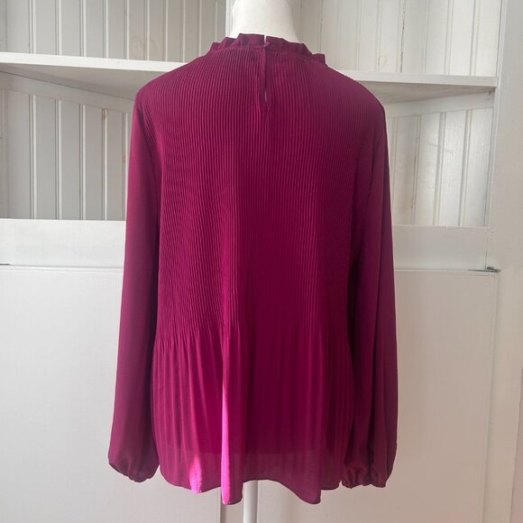 Adrianna Papell Magenta Pleated Blouse Long Sleeve Ruffle Collar Women's M - Picture 2 of 12